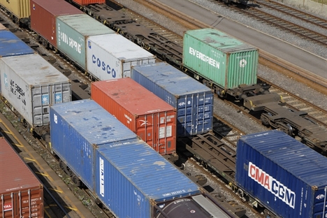 Amount of rail freight lifted in Q2 slips 18.4%
