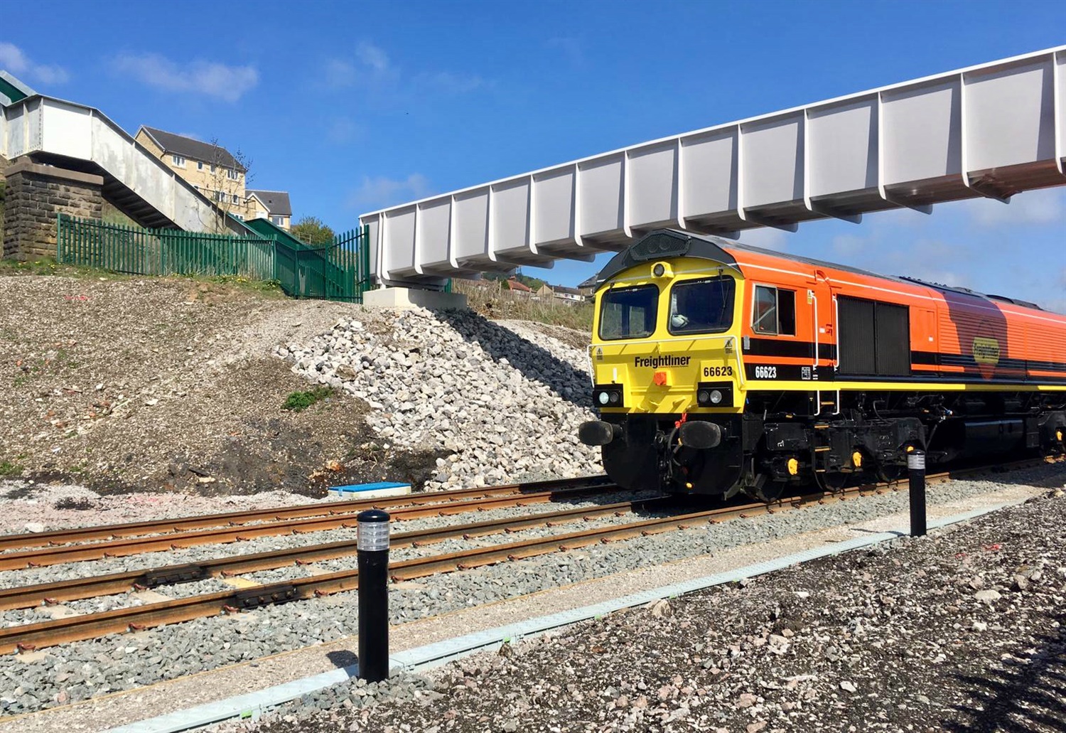 29 04 IMAGE Buxton today 2 29 04 IMAGE Buxton today 2