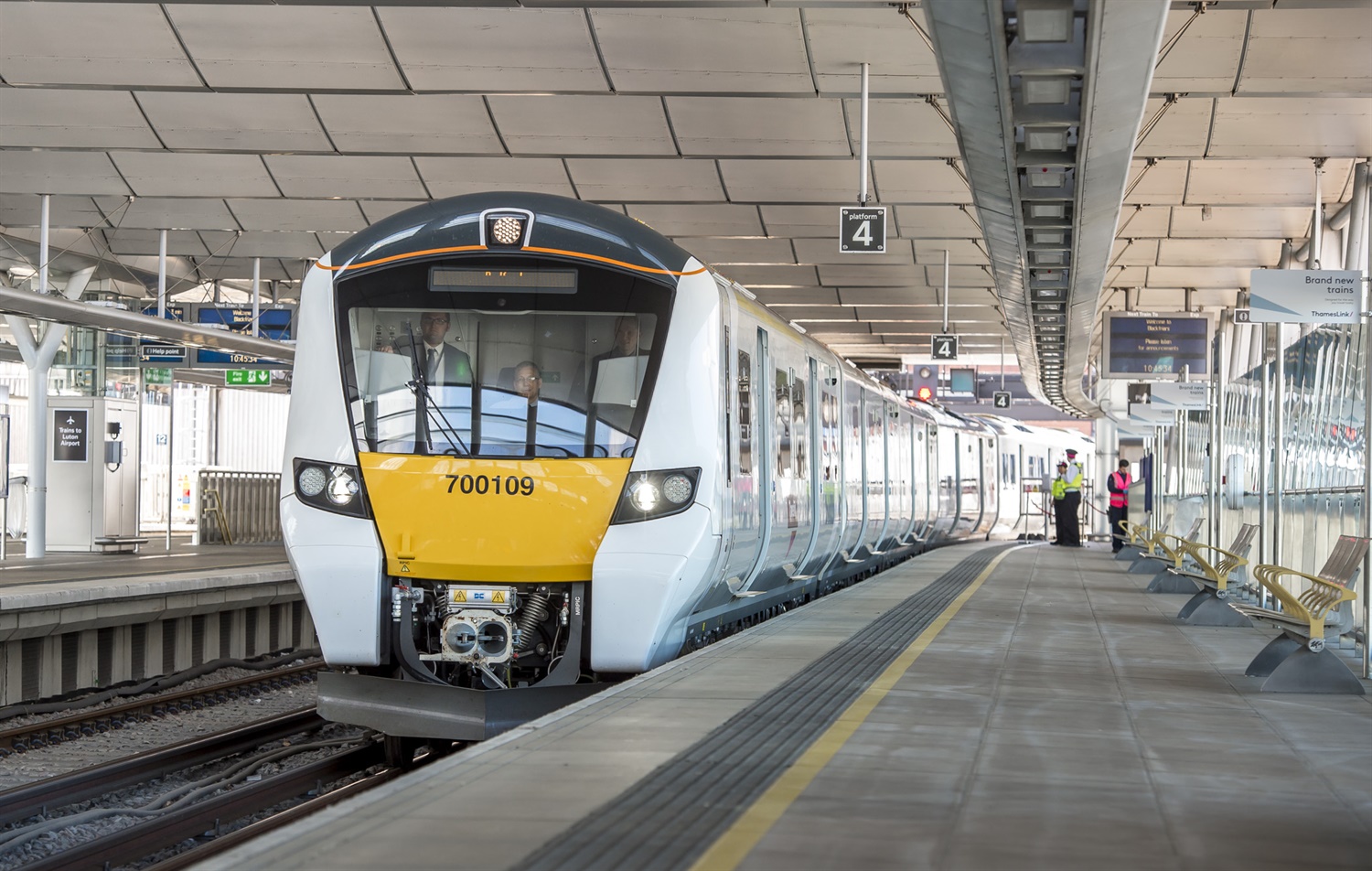 UK's first-ever self-drive mainline train runs on Thameslink route