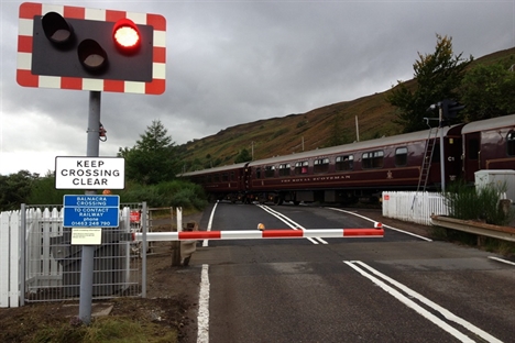 750 level crossings closed in four years