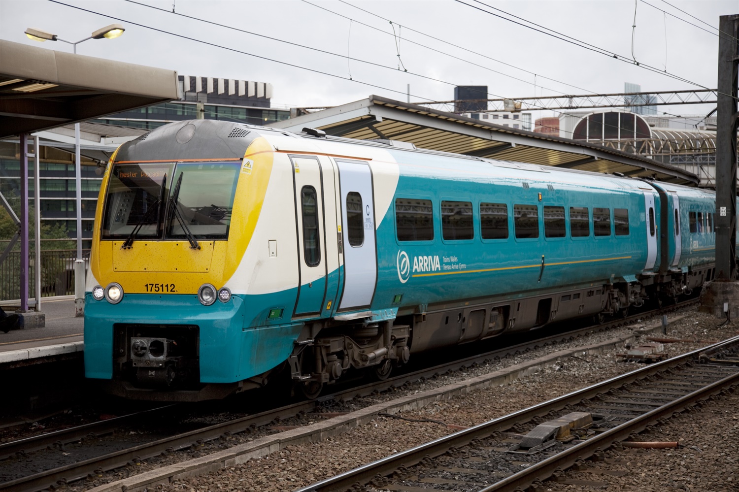 Arriva Rail becomes second operator to sue DfT over East Midlands franchise