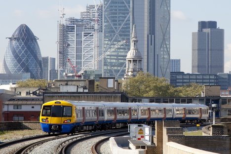 First five-car trains launched on London Overground