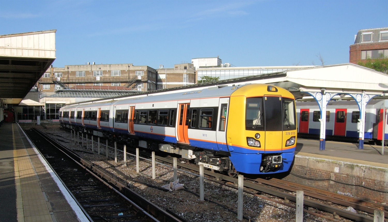 Bombardier wins contract to build new London Overground fleet