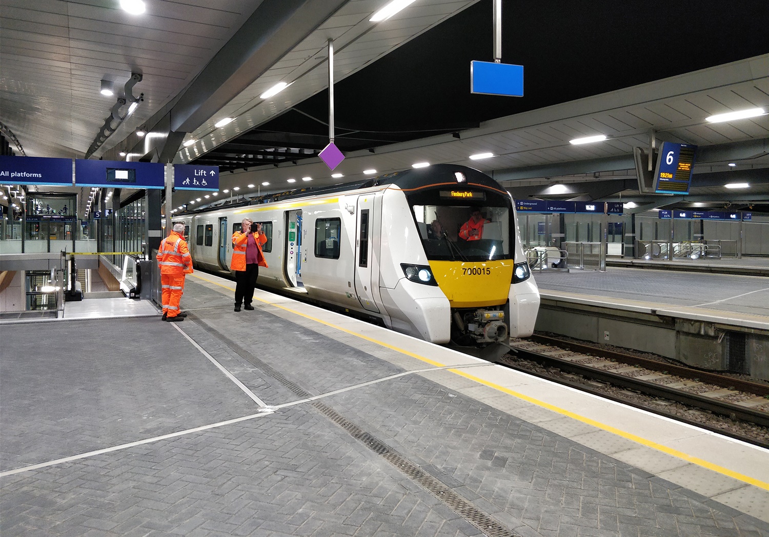 Thameslink test trains travel through new London Bridge platform for first time