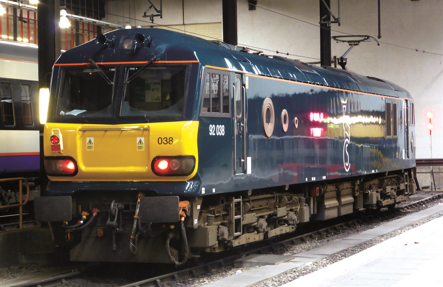 Caledonian sleeper: Poor performance figures and the role of new loco's
