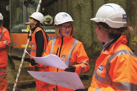Calling all women: have your say on the barriers of the rail industry