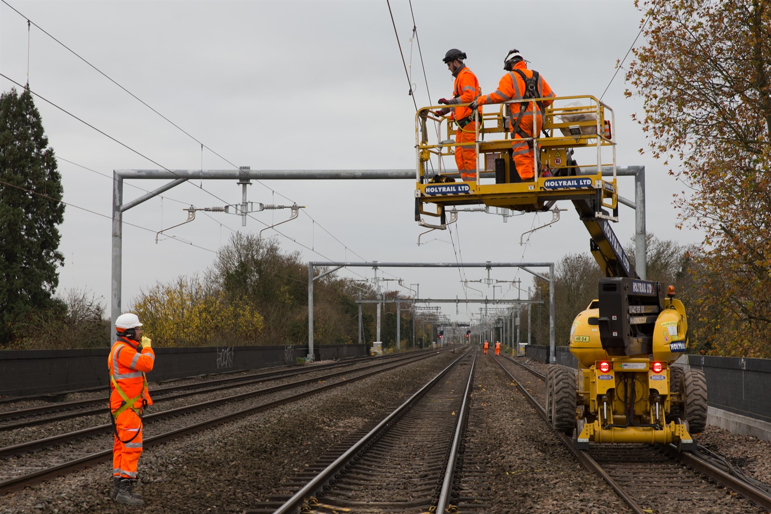 Crossrail moves forward with completion of electrification on major route
