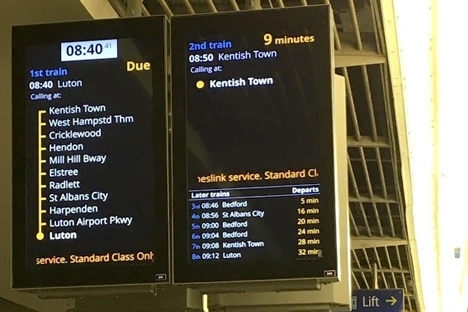 New information screens to be fitted on Thameslink stations
