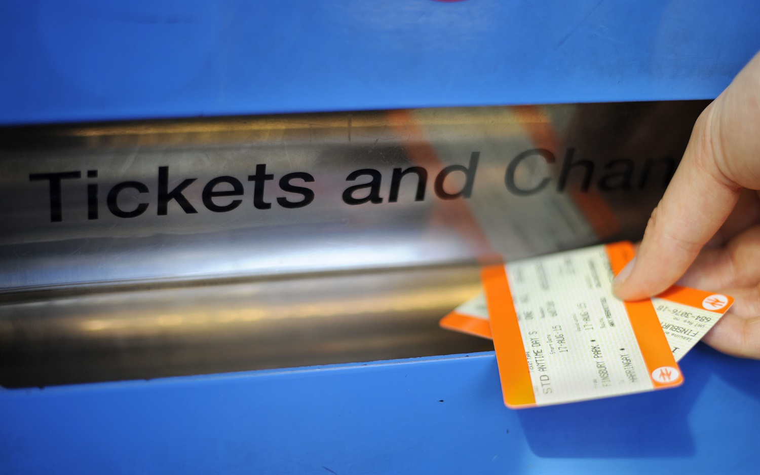 RMT launches campaign to stop closures of London Overground ticket offices