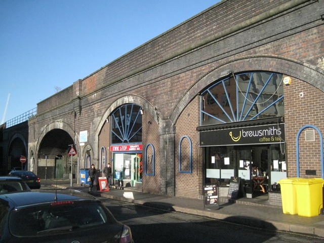 Network Rail agrees to £1.46bn sale of railway arches