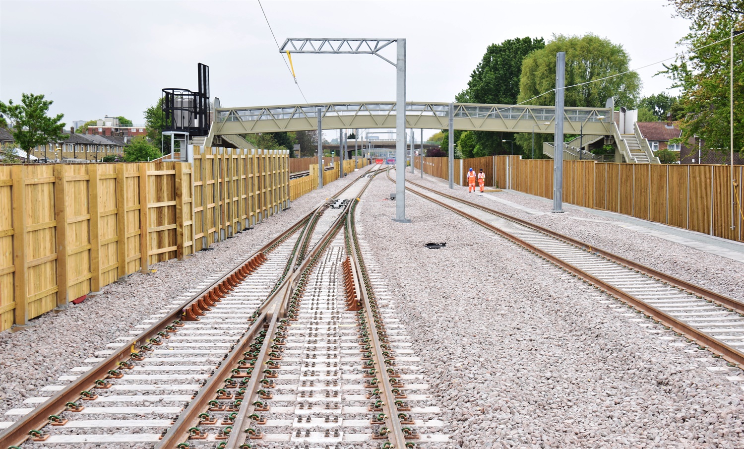 Tracks for Elizabeth line services at Abbey Wood complete 269181