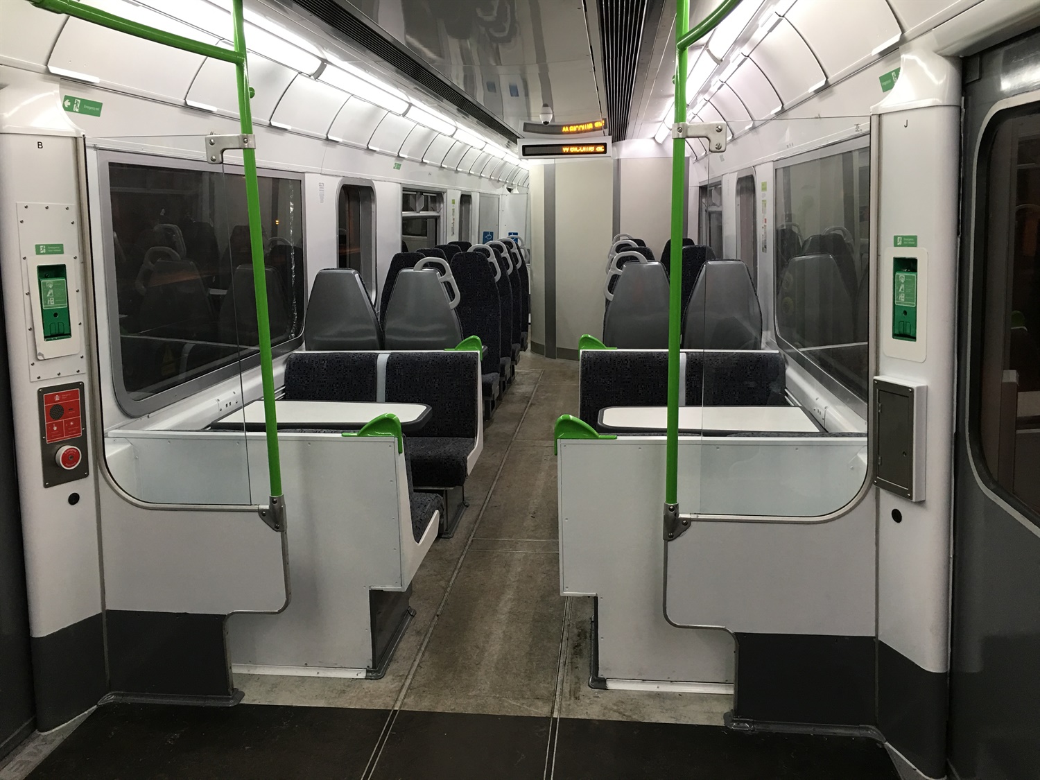 d-train middle car interior finished