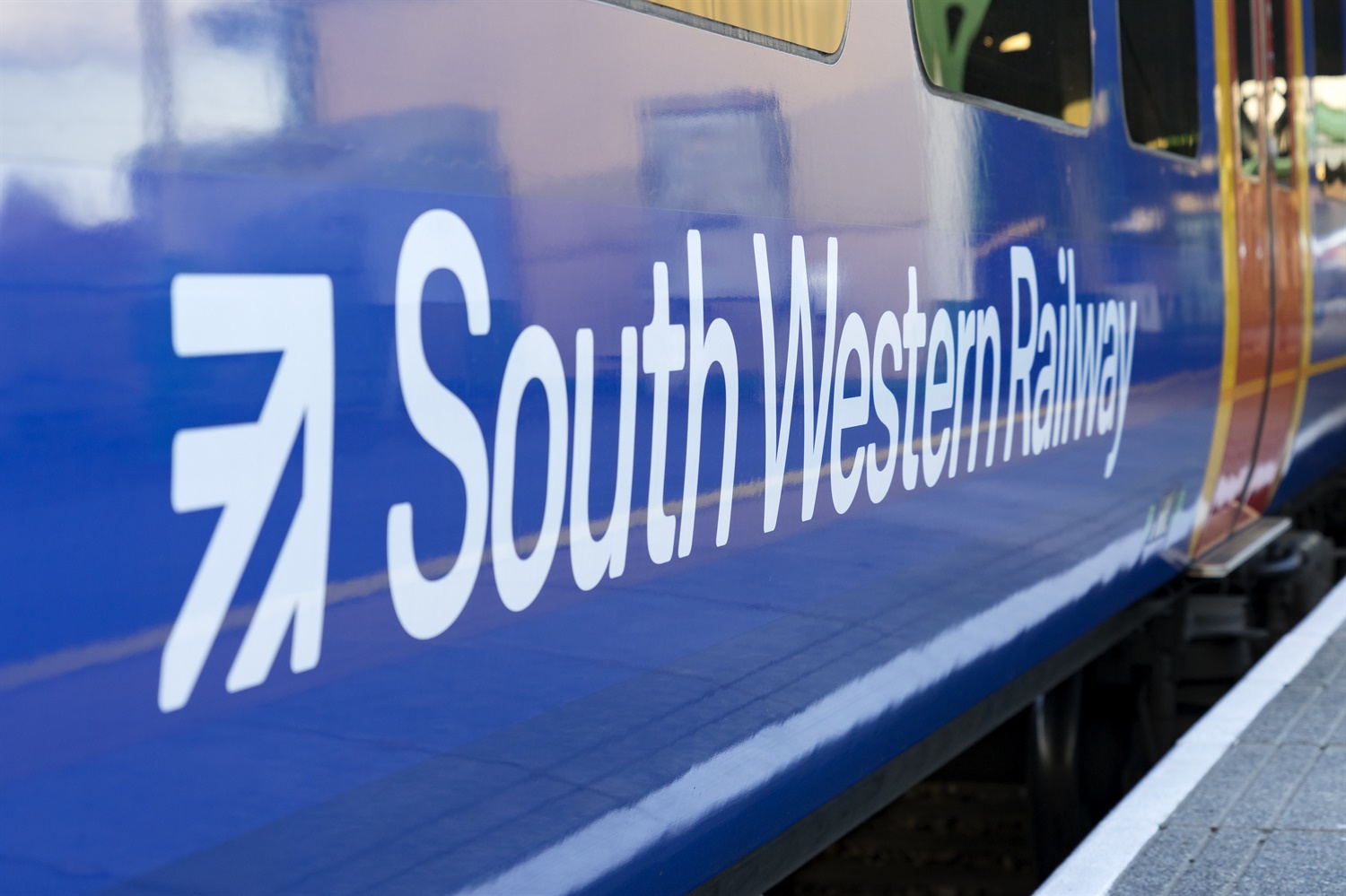 Network Rail accepts role in ‘unacceptable SWR disruption’ linked to poor recovery plans