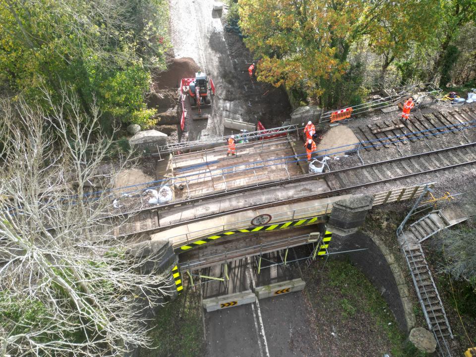 Engineers repairing Fosters Bridge in Ketton, via Network Rail 