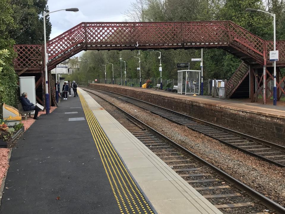 Giffnock Footbridge