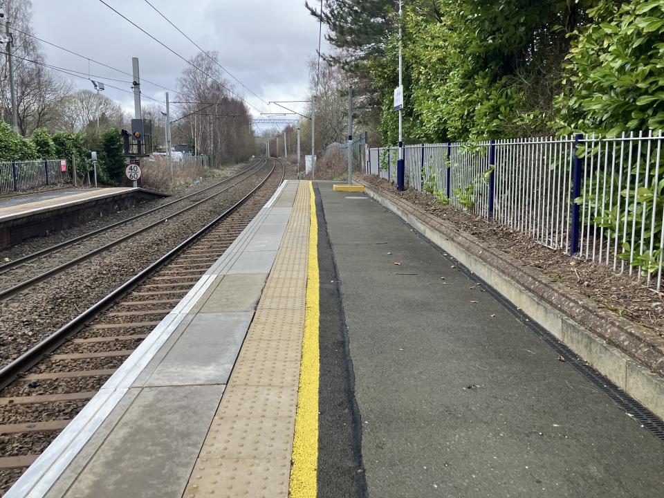 Hamilton West Platform 2