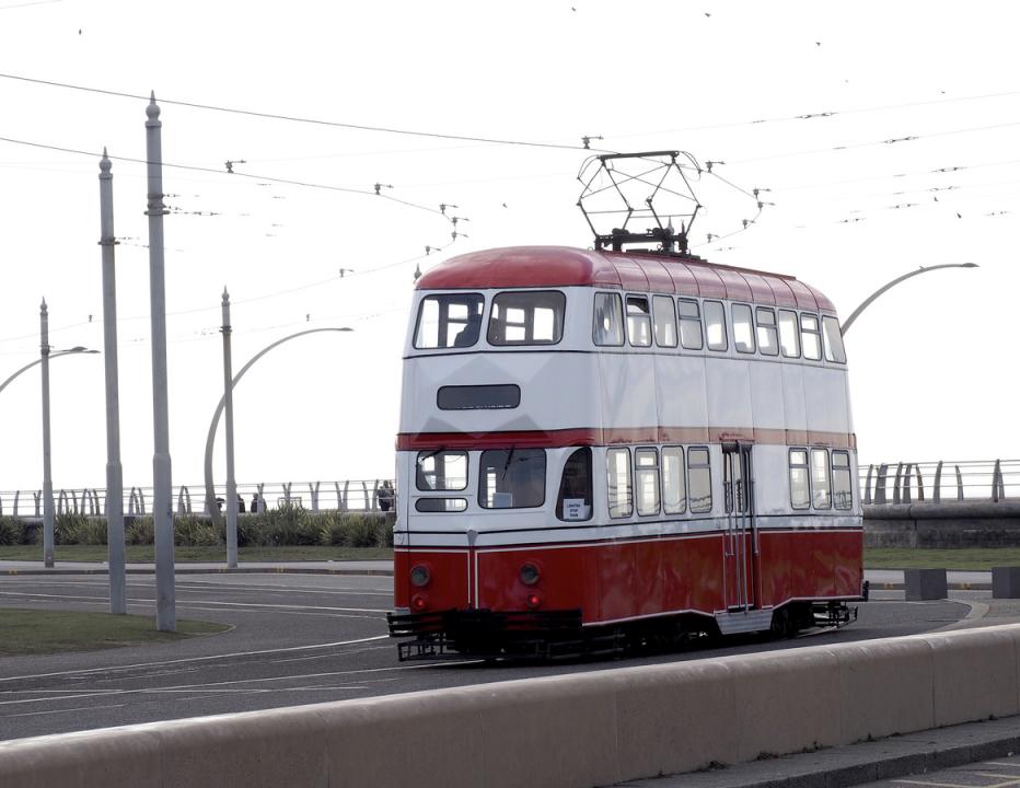 Tram 2