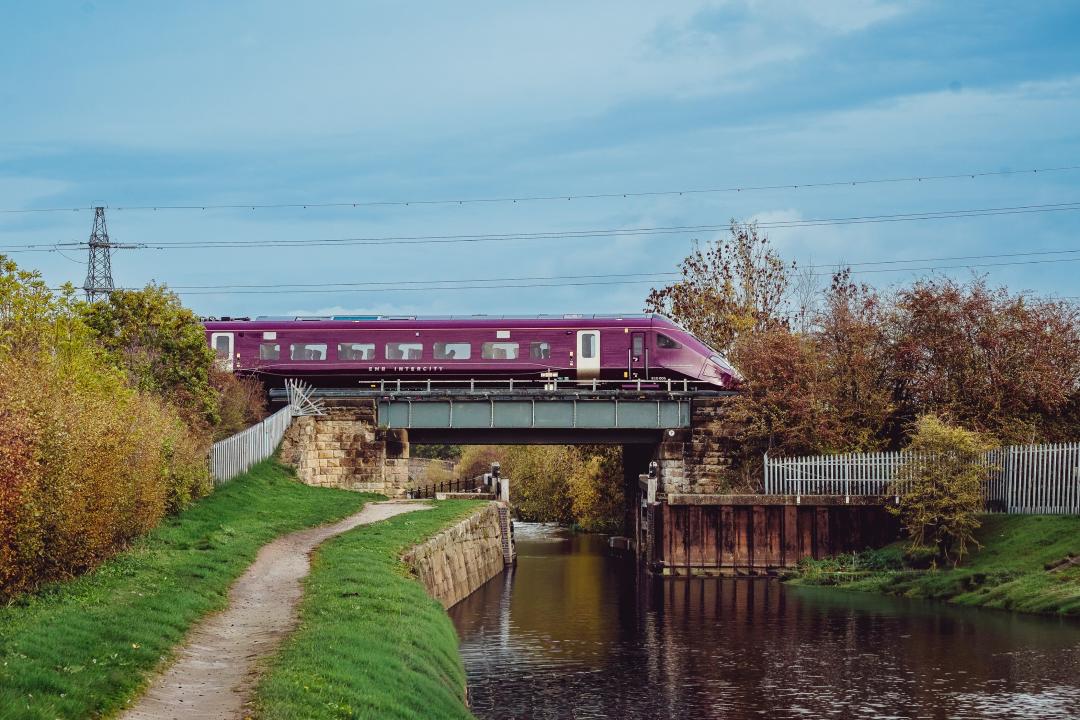 Aurora Train at Trent Lock
