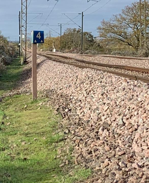 Uneven track 2