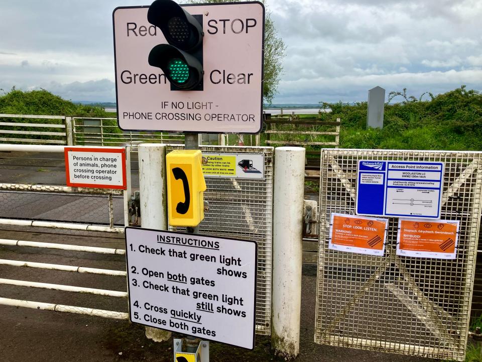 User Worked Level Crossing