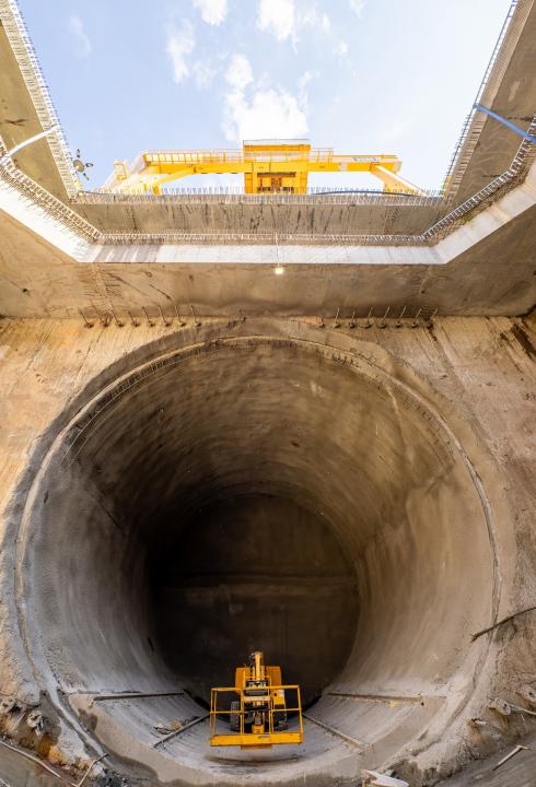 Tunnel Photo 2
