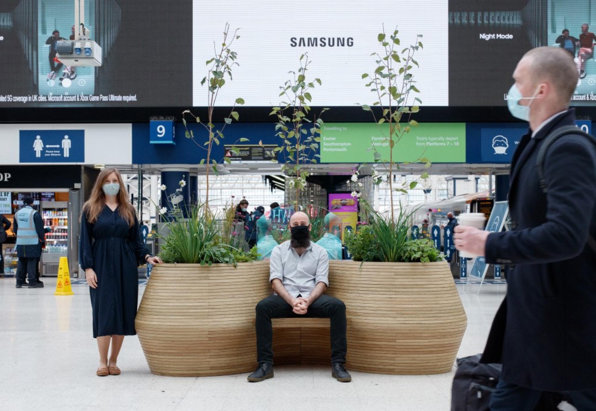 Nick Tyrer and Victoria Philpott have brought together seating and striking planting through a design that offers a spatial experience while remaining functional and comfortable.