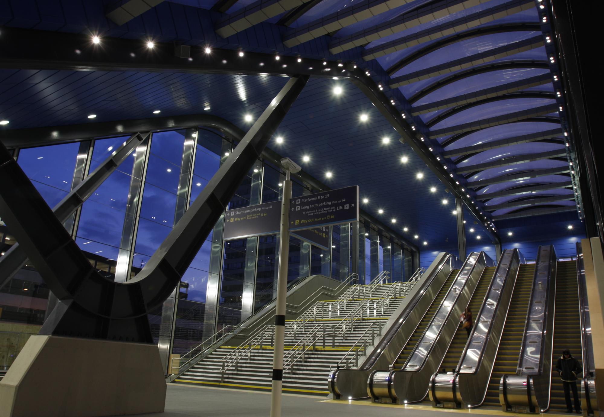 Reading station escalators 
