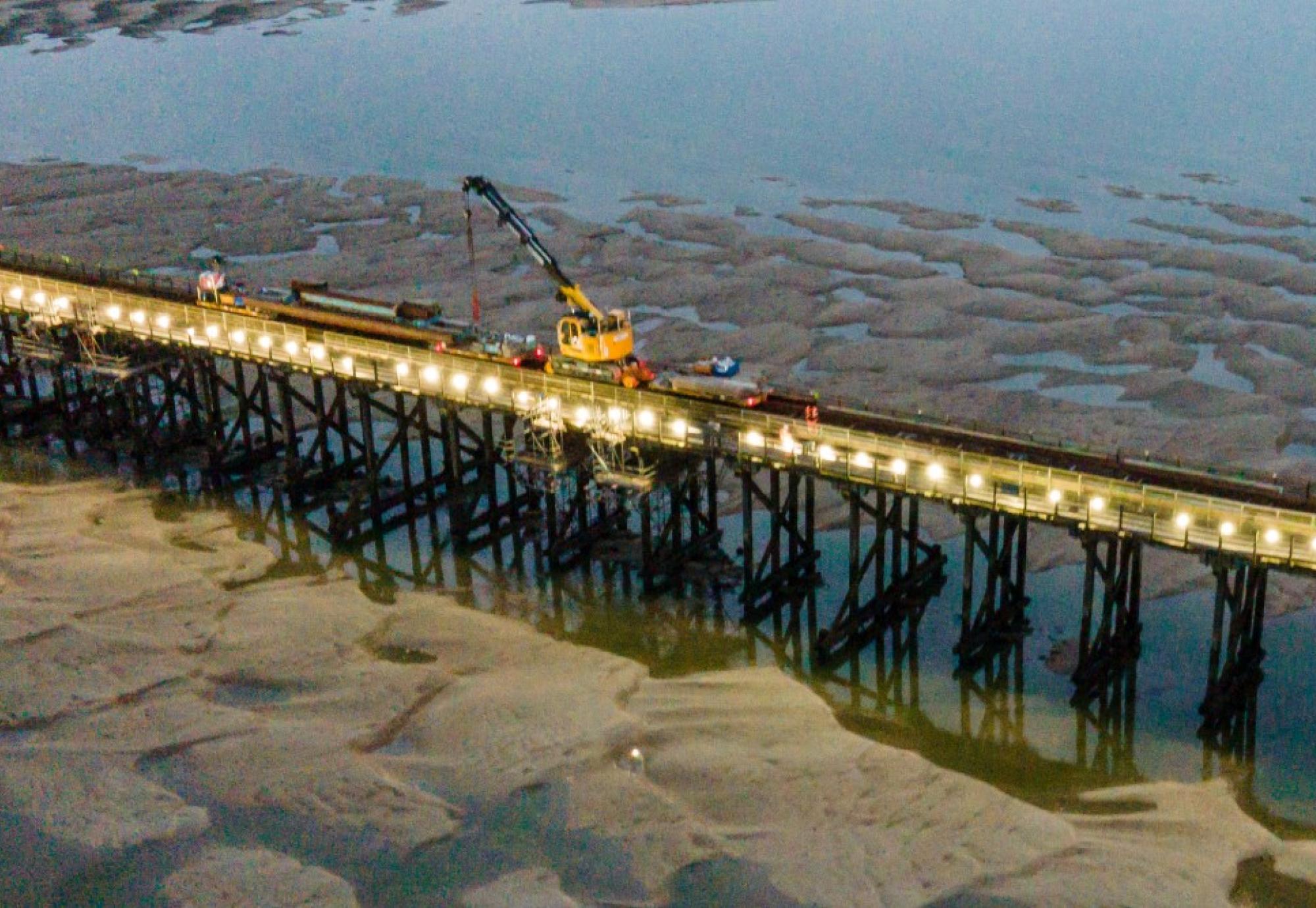 Engineers working on Barmouth Viaduct 