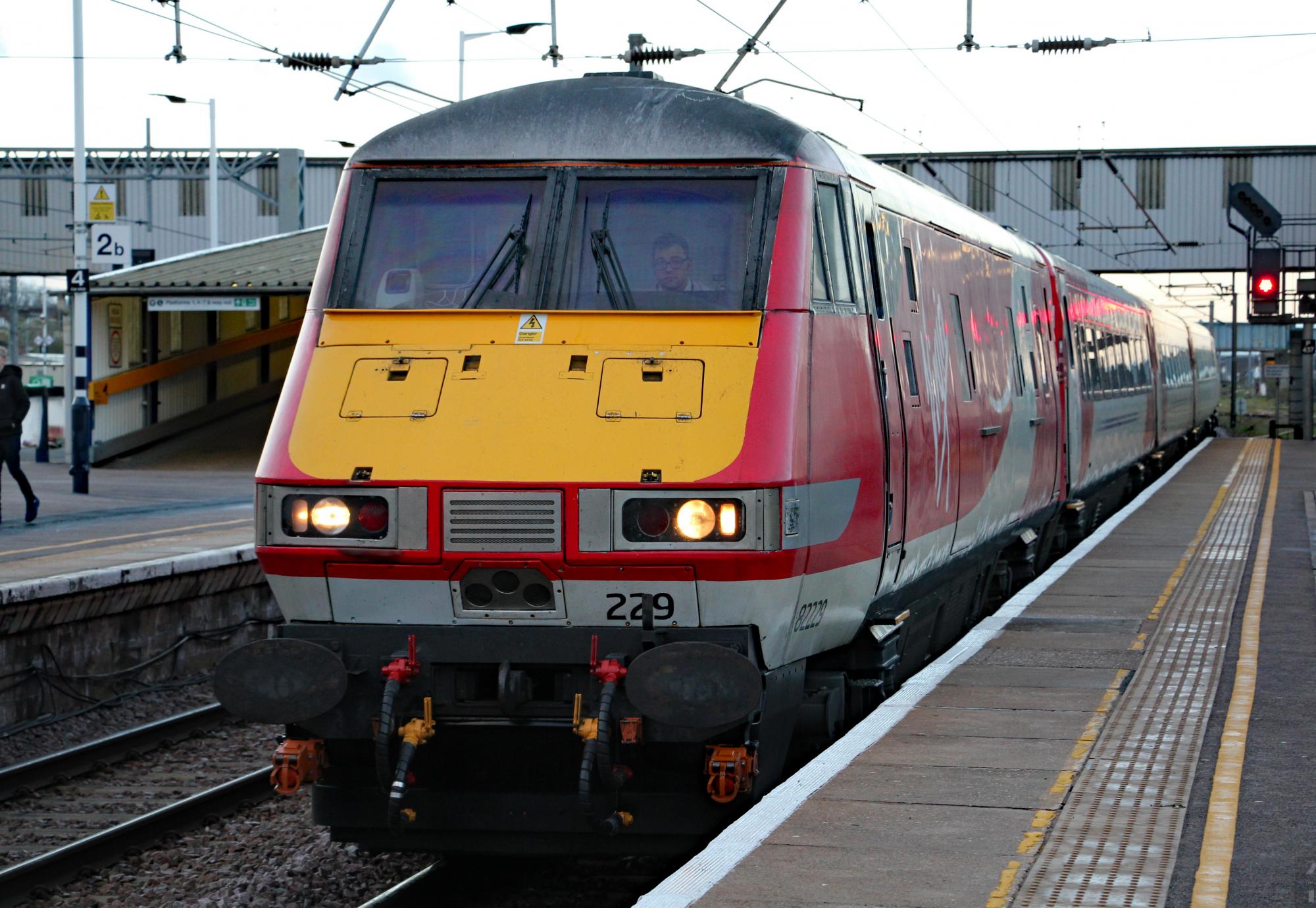 InterCity 225 train