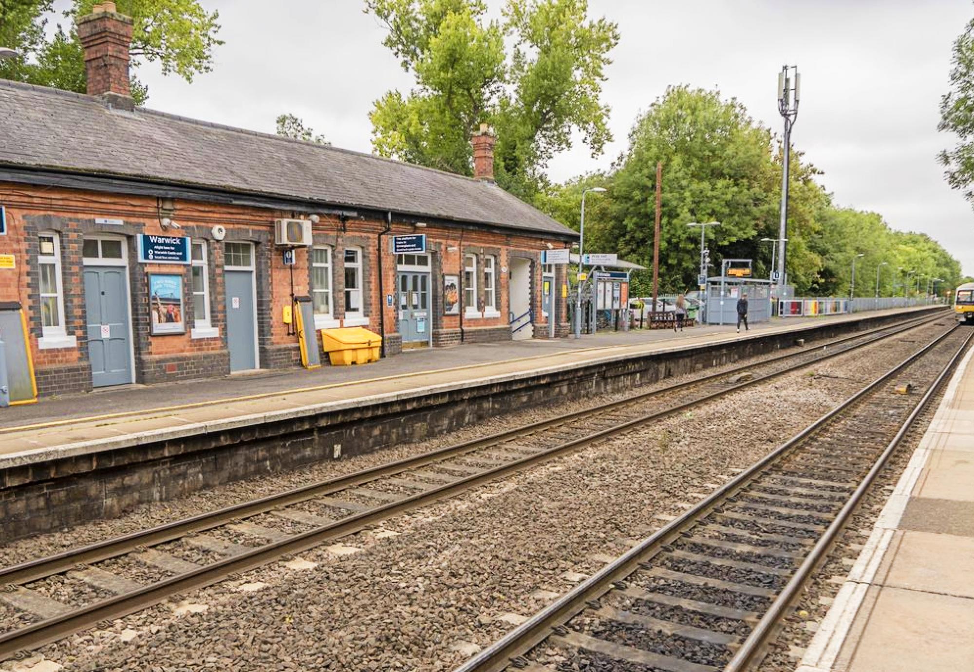 Warwick station platforms, via Network Rail 