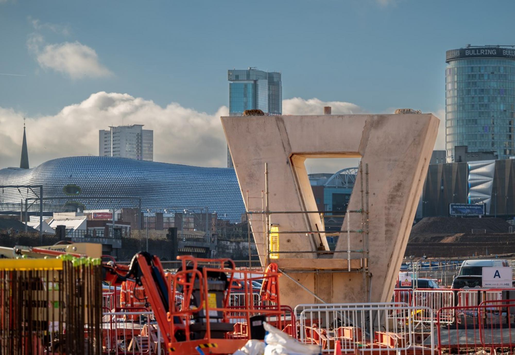 First giant pier for the Curzon 3 Viaduct in Birmingham, via HS2 