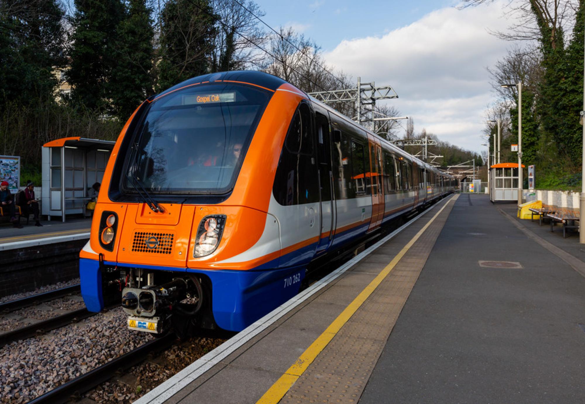 Arriva Rail London extends London Overground contract after successful six years