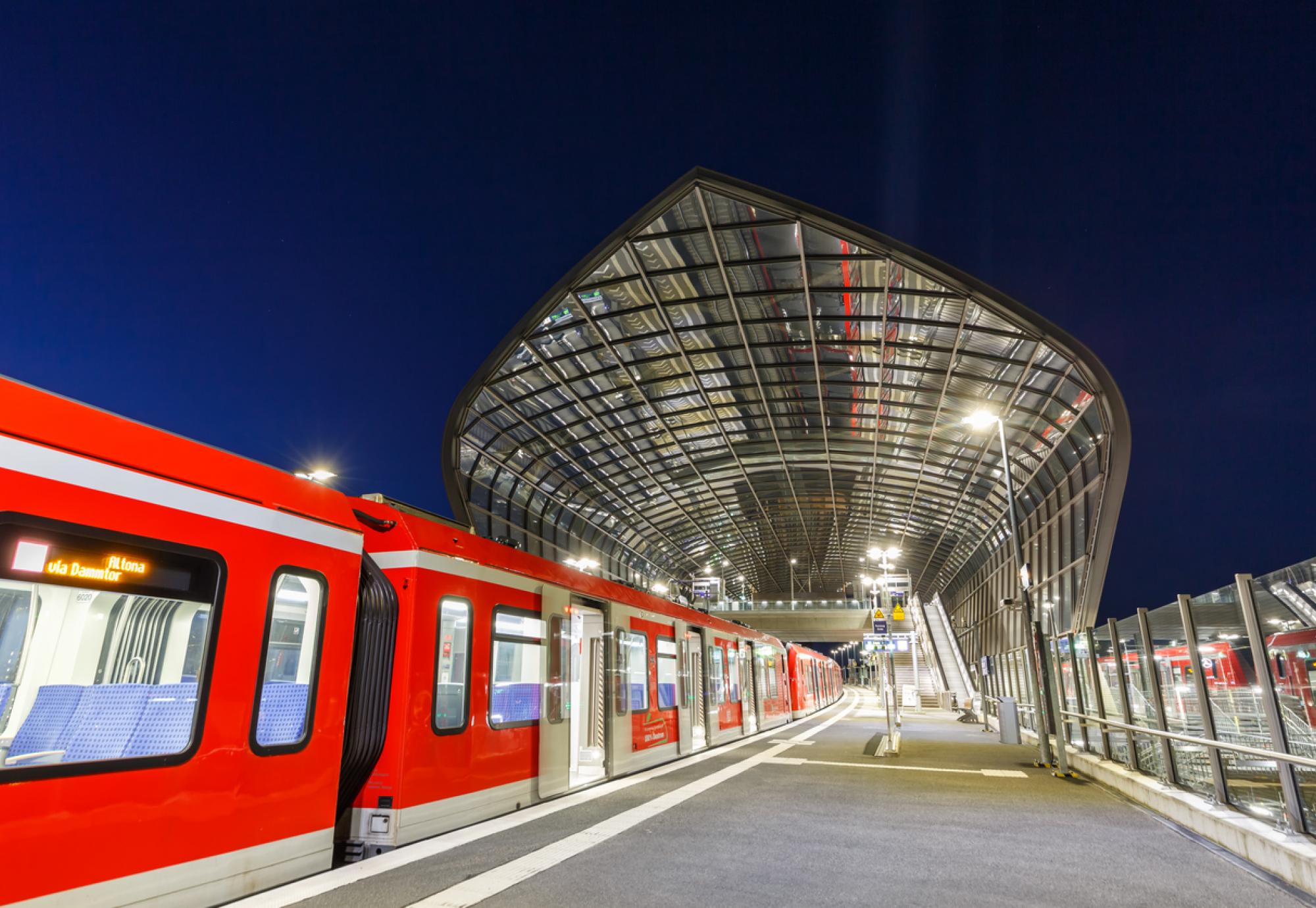 Deutsche Bahn trial energy-saving digital signaling system in Hamburg