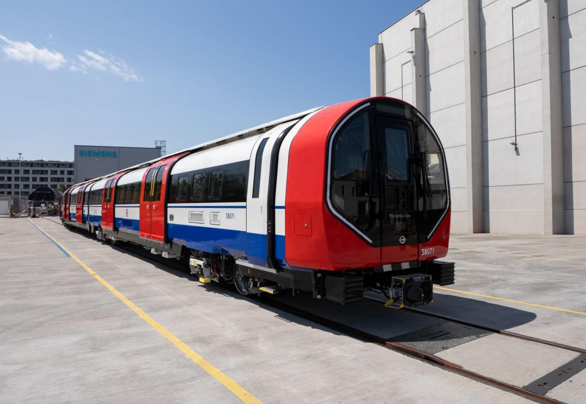 Testing underway on new Piccadilly Line trains in Germany