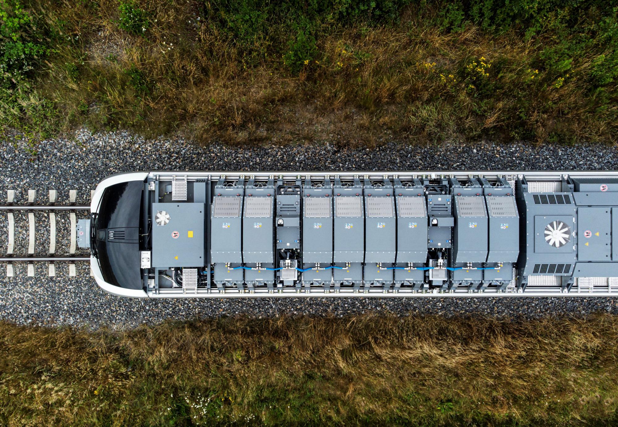 Alstom and VMS Present New Battery-Powered Train