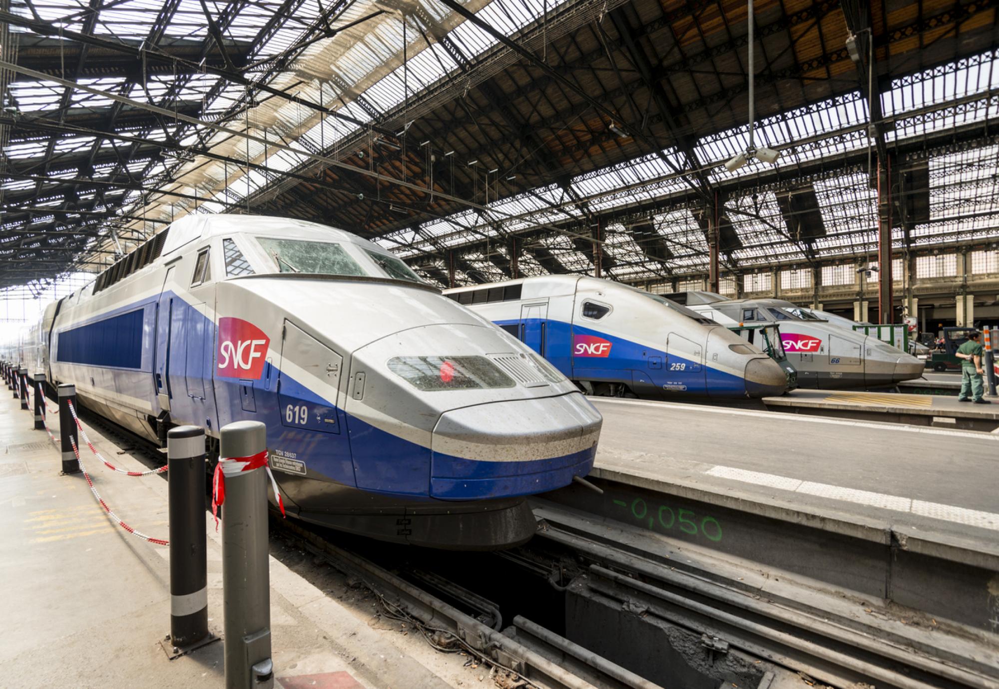 SNCF aiming to power trains through wind energy after buying wind farm