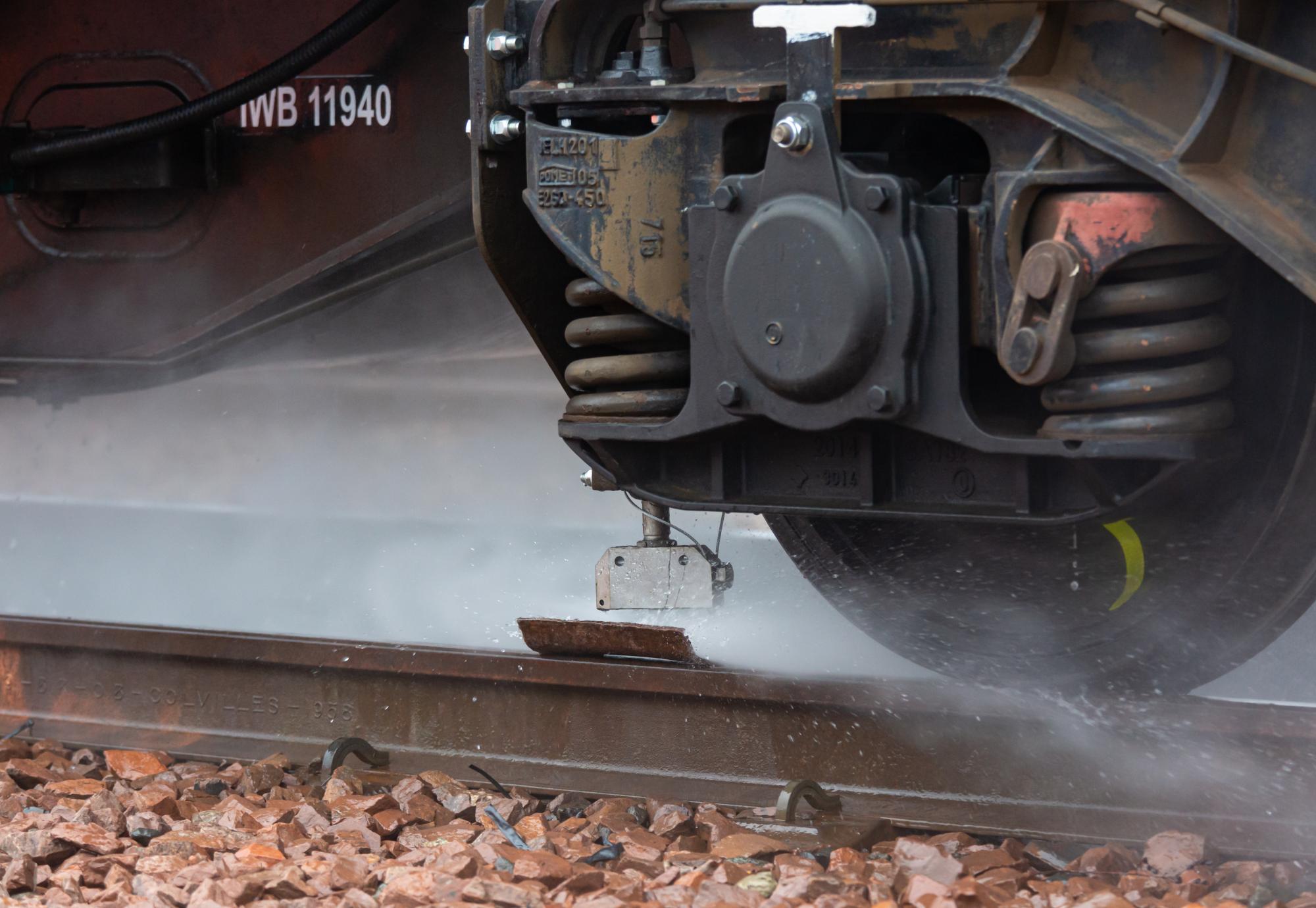 Scotland Railway prepare for Autumn with new technology and leaf-busting trains 