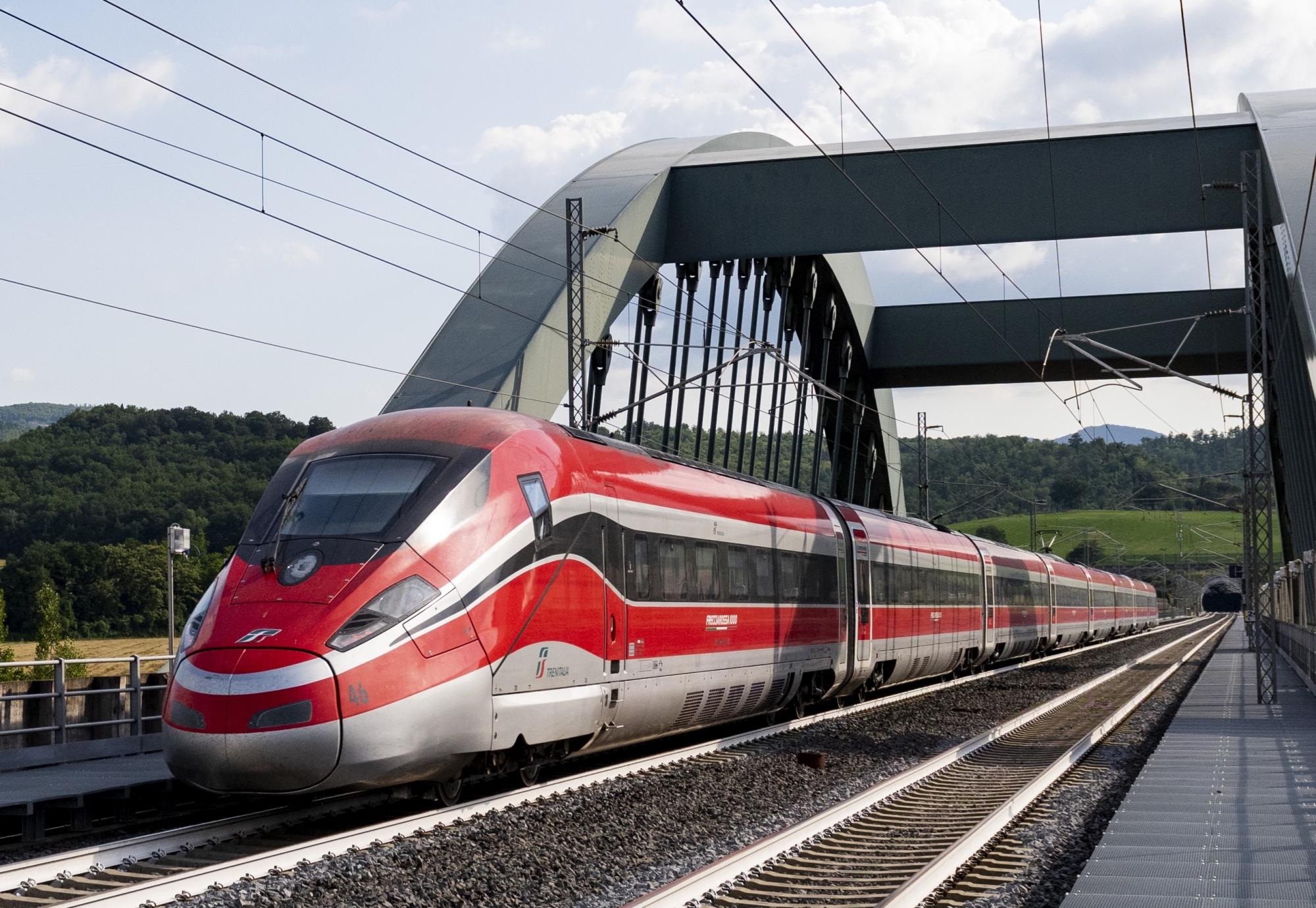 Hitachi Rail sign €861m deal with Trenitalia for 30 high speed trains