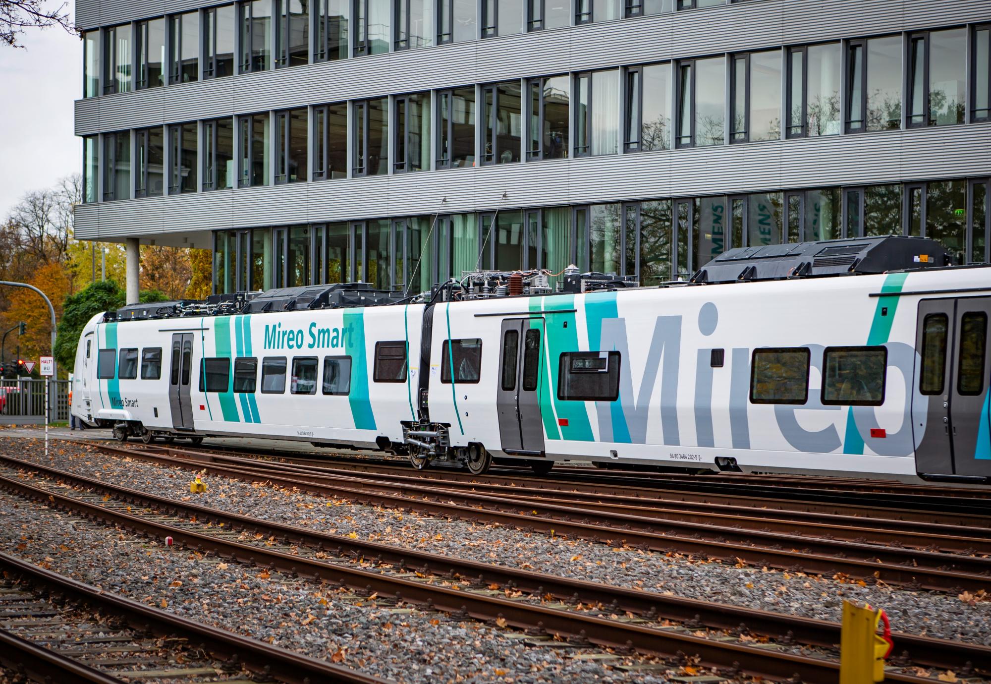 New Mireo electric train unveiled by Siemens Mobility