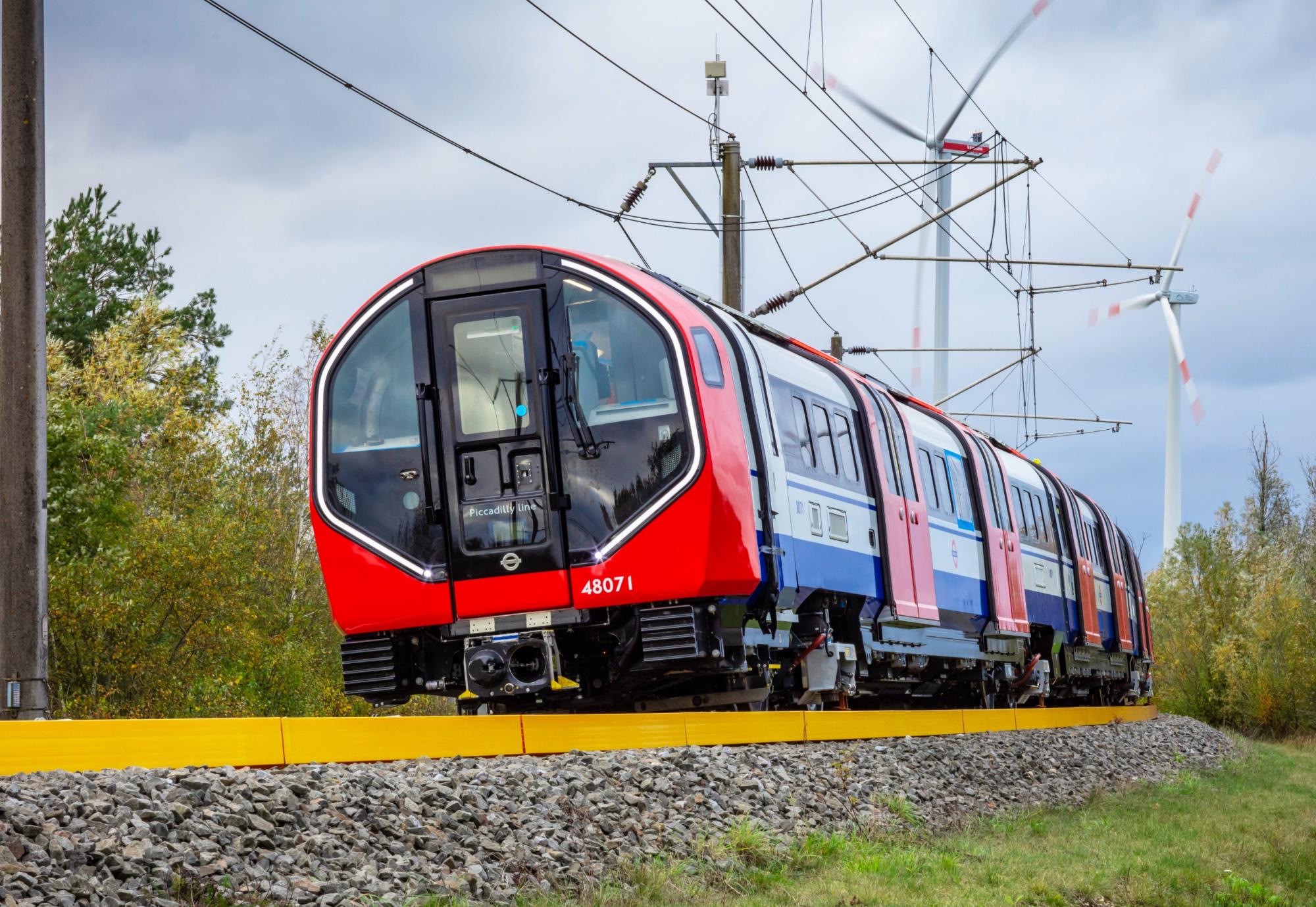 Metro Piccadilly train Goole Siemens