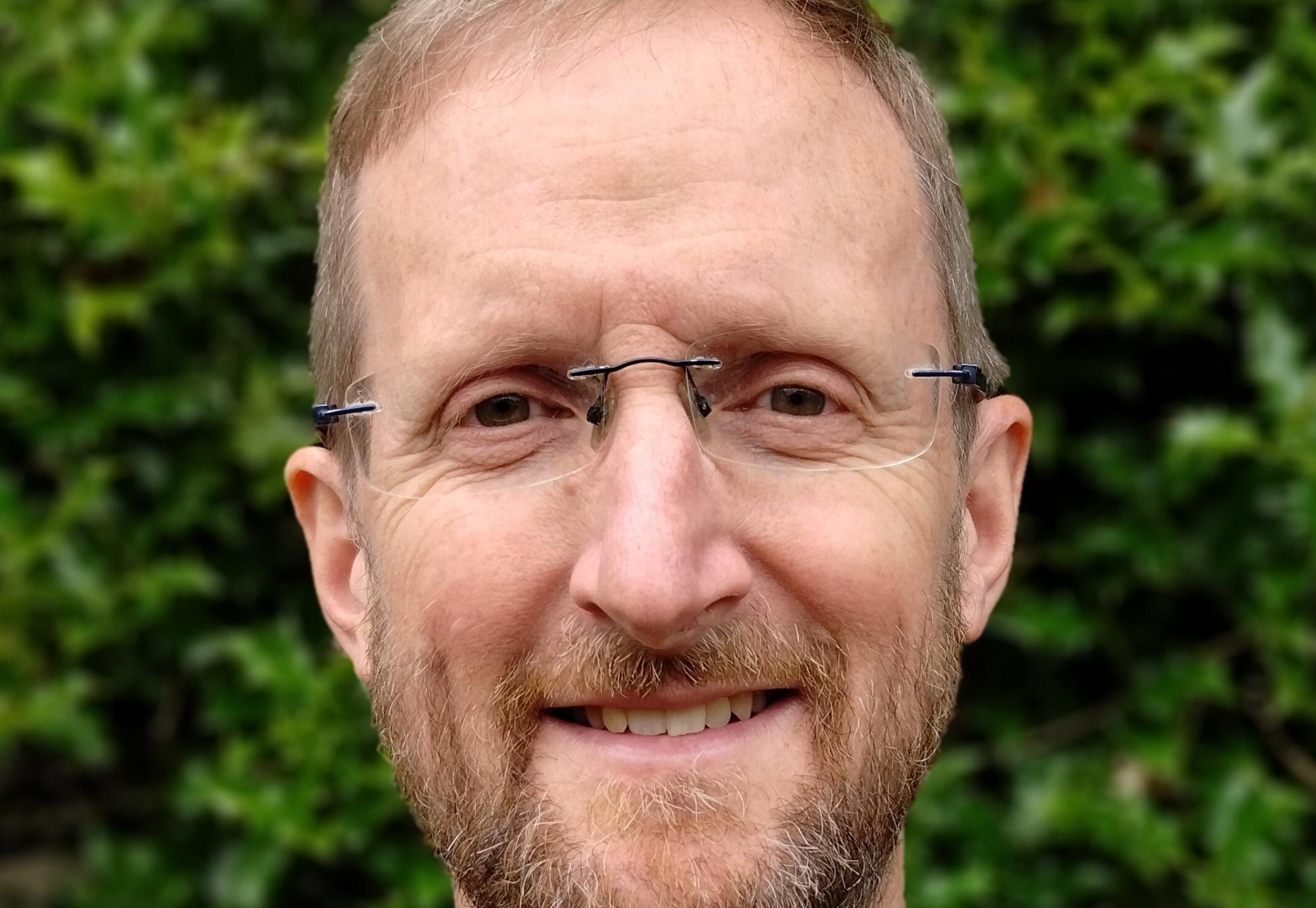 Glenn Lyons