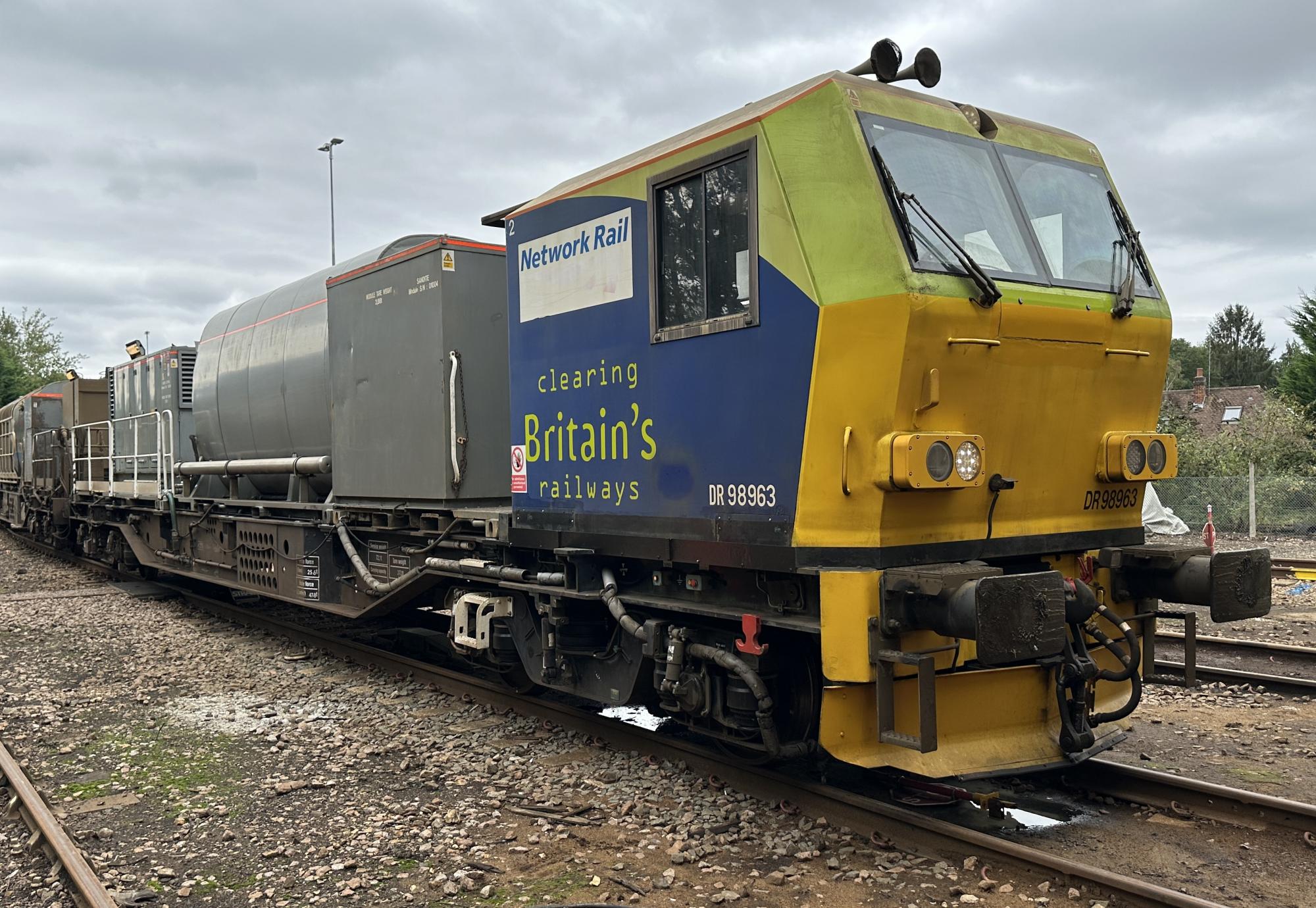 Leaf Busting Train 