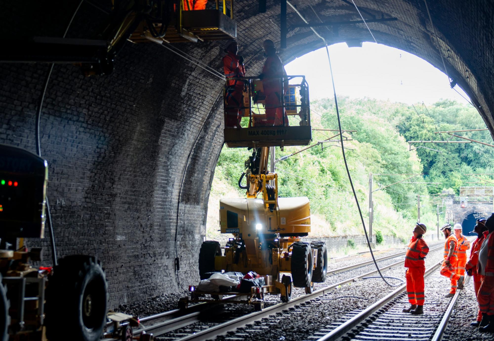Engineerss working between Welwyn and Hitchen