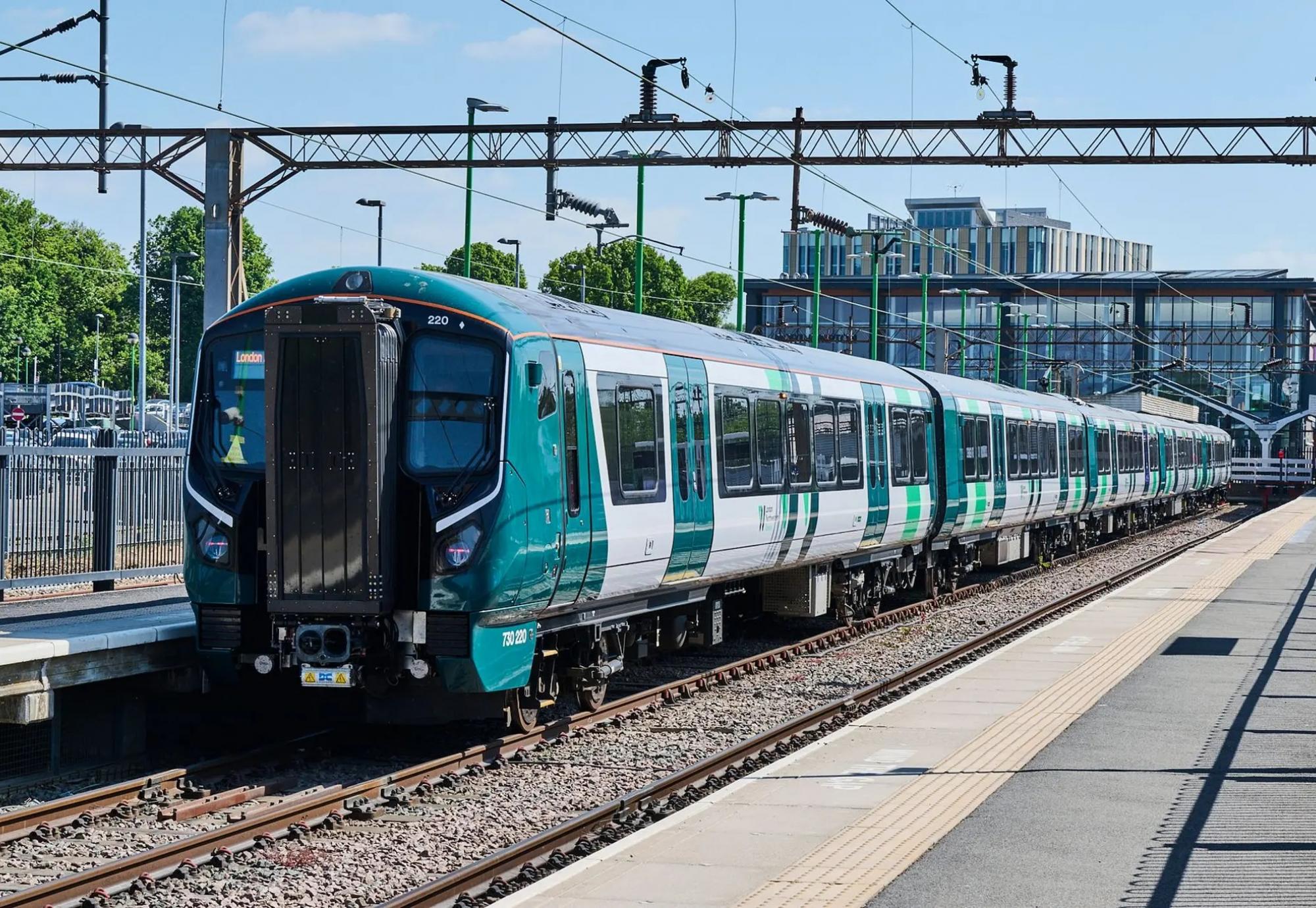 LNR Class 730