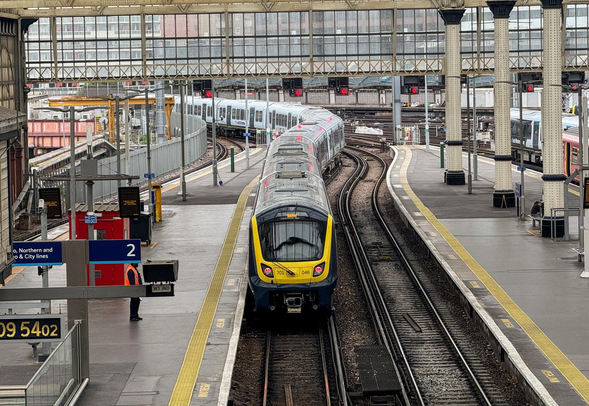 Arterio arriving at London Waterloo