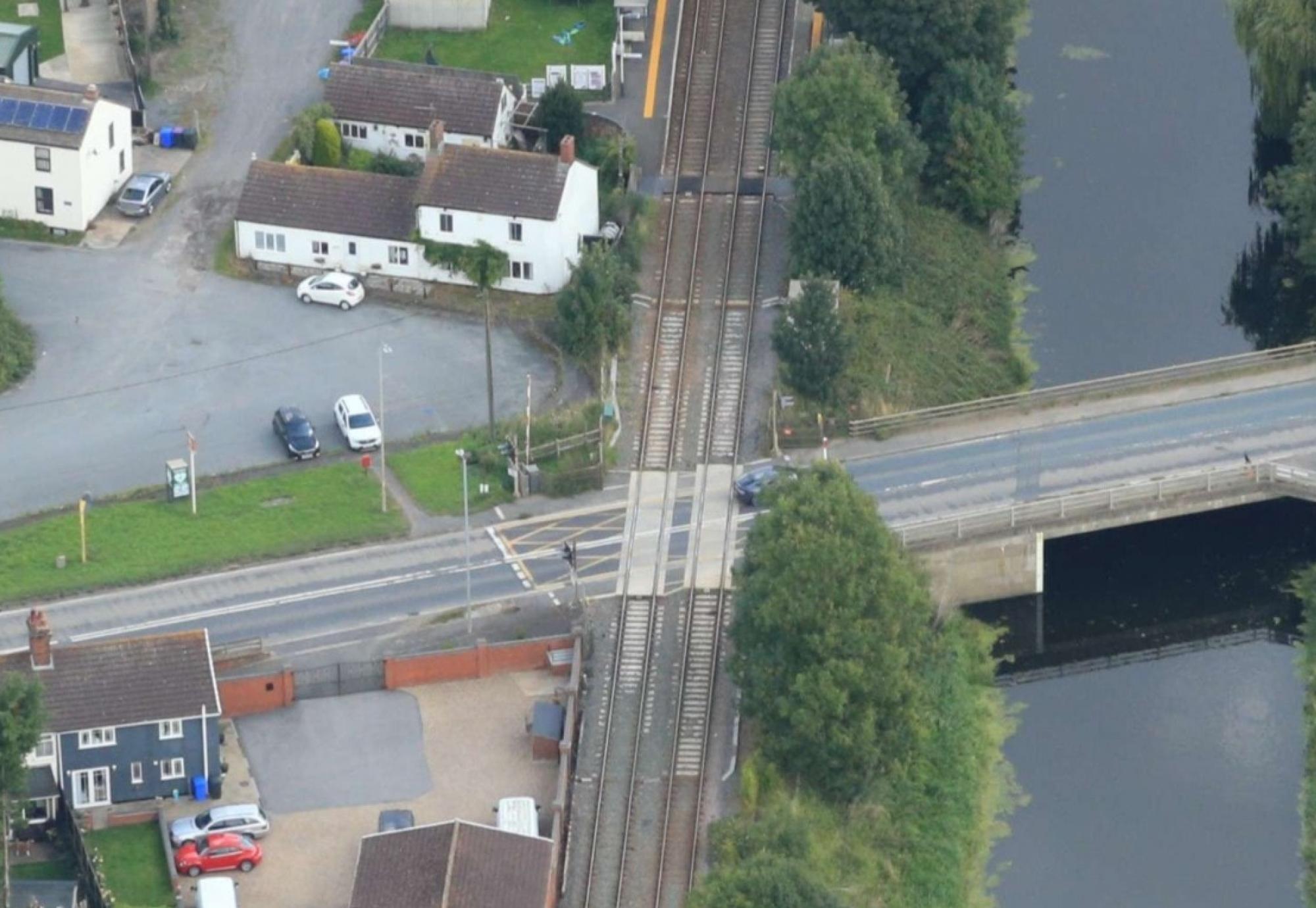 Swineshead Level Crossing