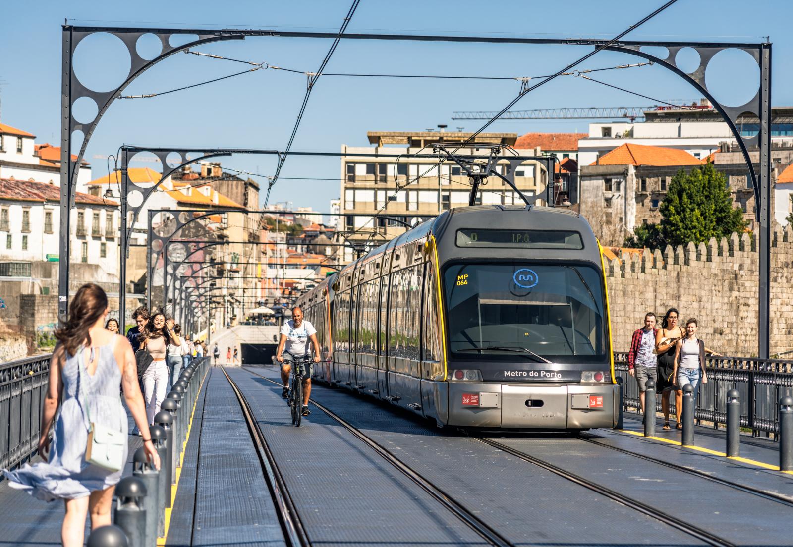 Alstom melhora conectividade em Portugal