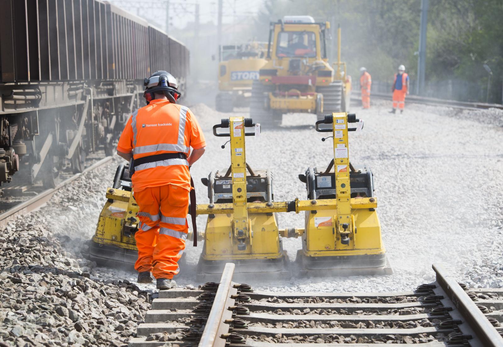 Network Rail awards new five-year rail supply contracts | Rail News