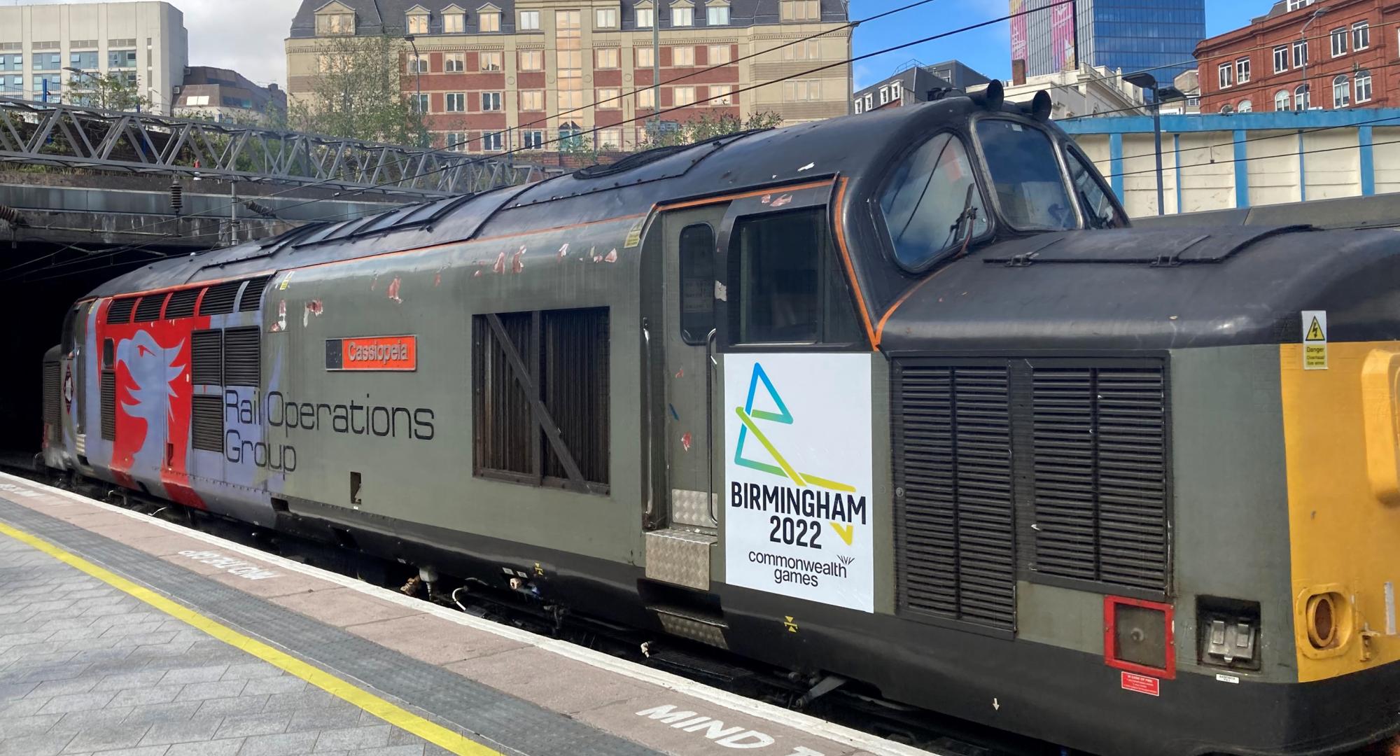 Thunderbird rescue locomotive on Birmingham New Street platform, via Network Rail 