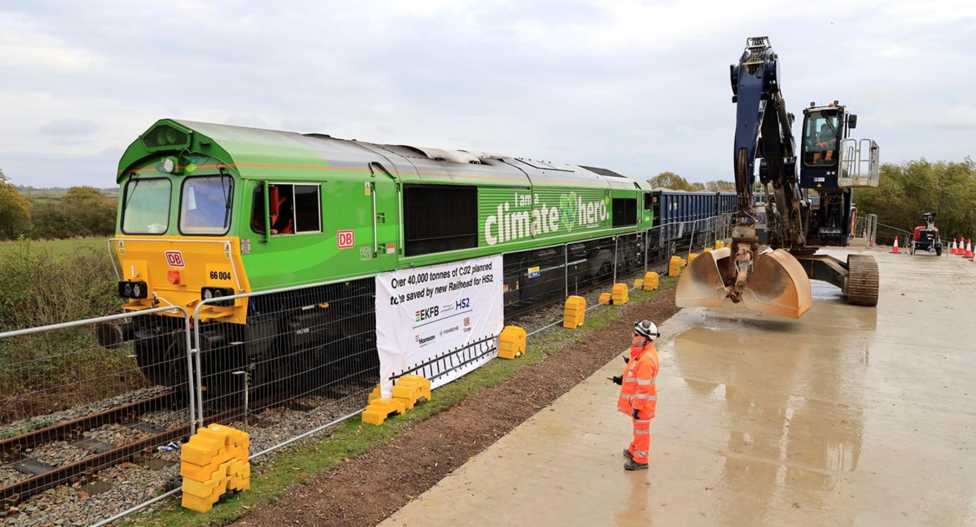 Freight train aggregate delivery, via HS2 